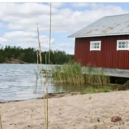 Semesterbostad Stugan Lemland