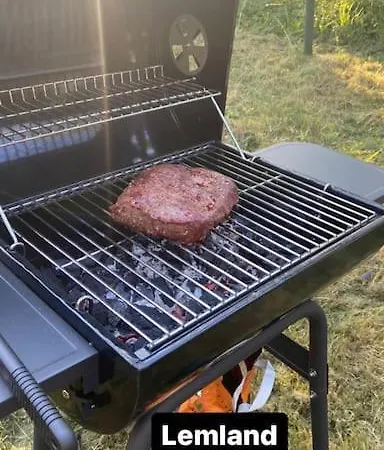 Stugan בית נופש *